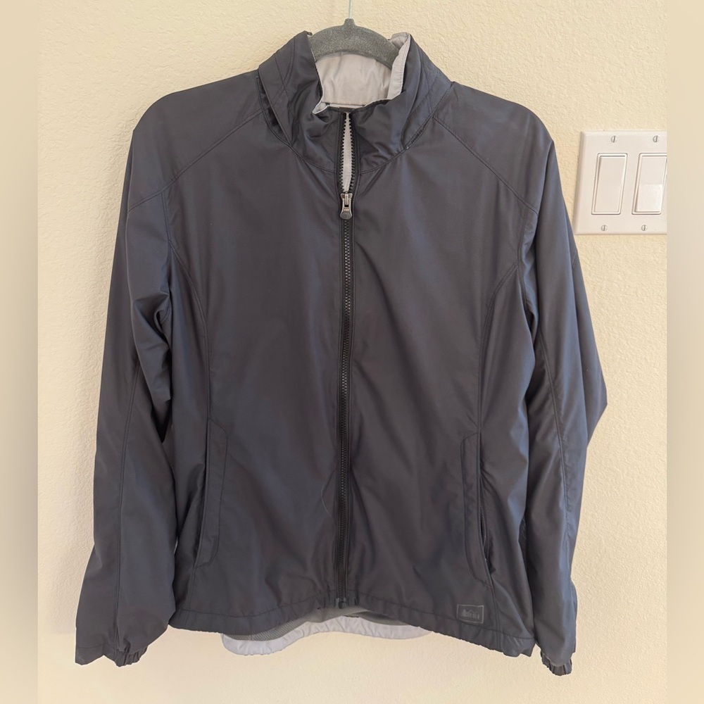 REI raincoat with hidden hood - size L